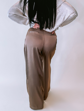 Mocha Pleated High-Waisted Wide Pant