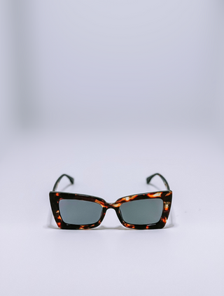 GOUJĒBĒ Cat Eye Frame Sunglasses